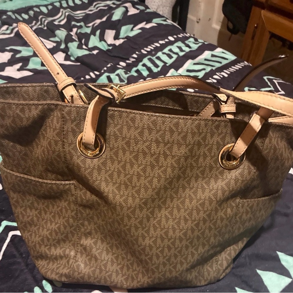 Michael Kors Handbag “tote”